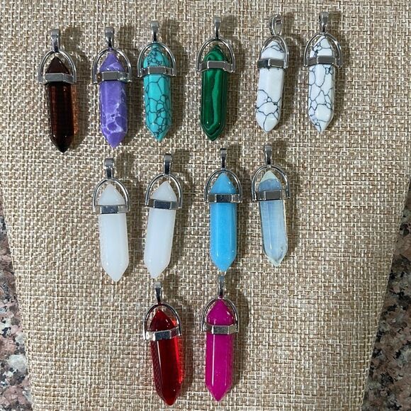 💜Natural Quartz Crystal Point Chakra Healing Gemstone Pendant - Picture 1 of 15